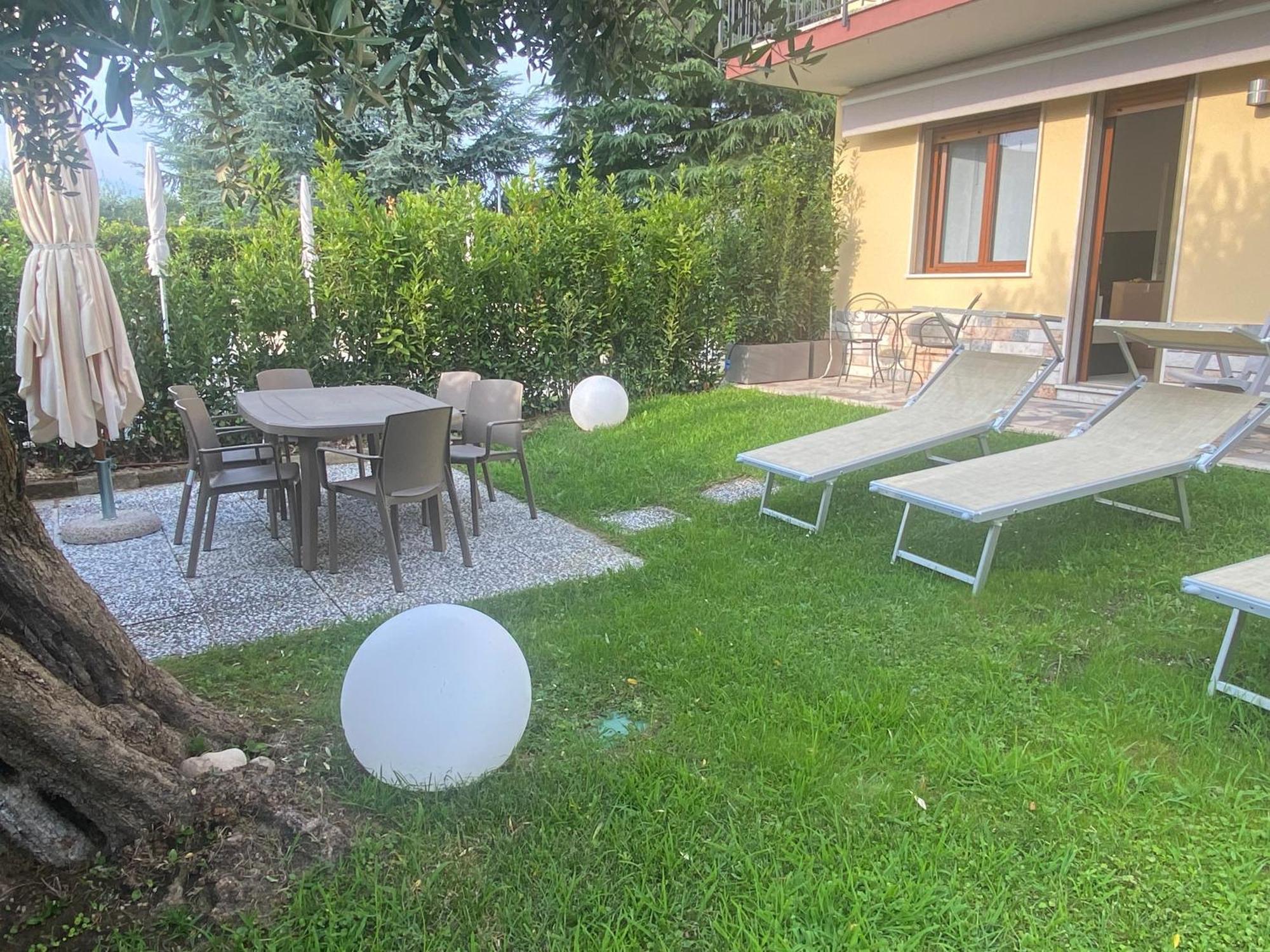Appartamenti Hera Lazise Exteriér fotografie